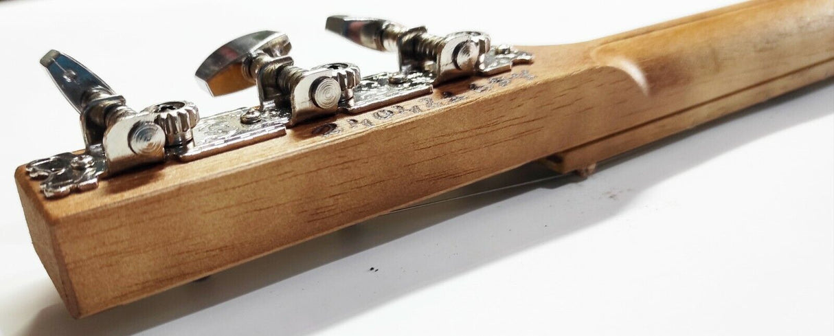 Louisiana 3tpv cigar box guitar Matteacci's Made in Italy