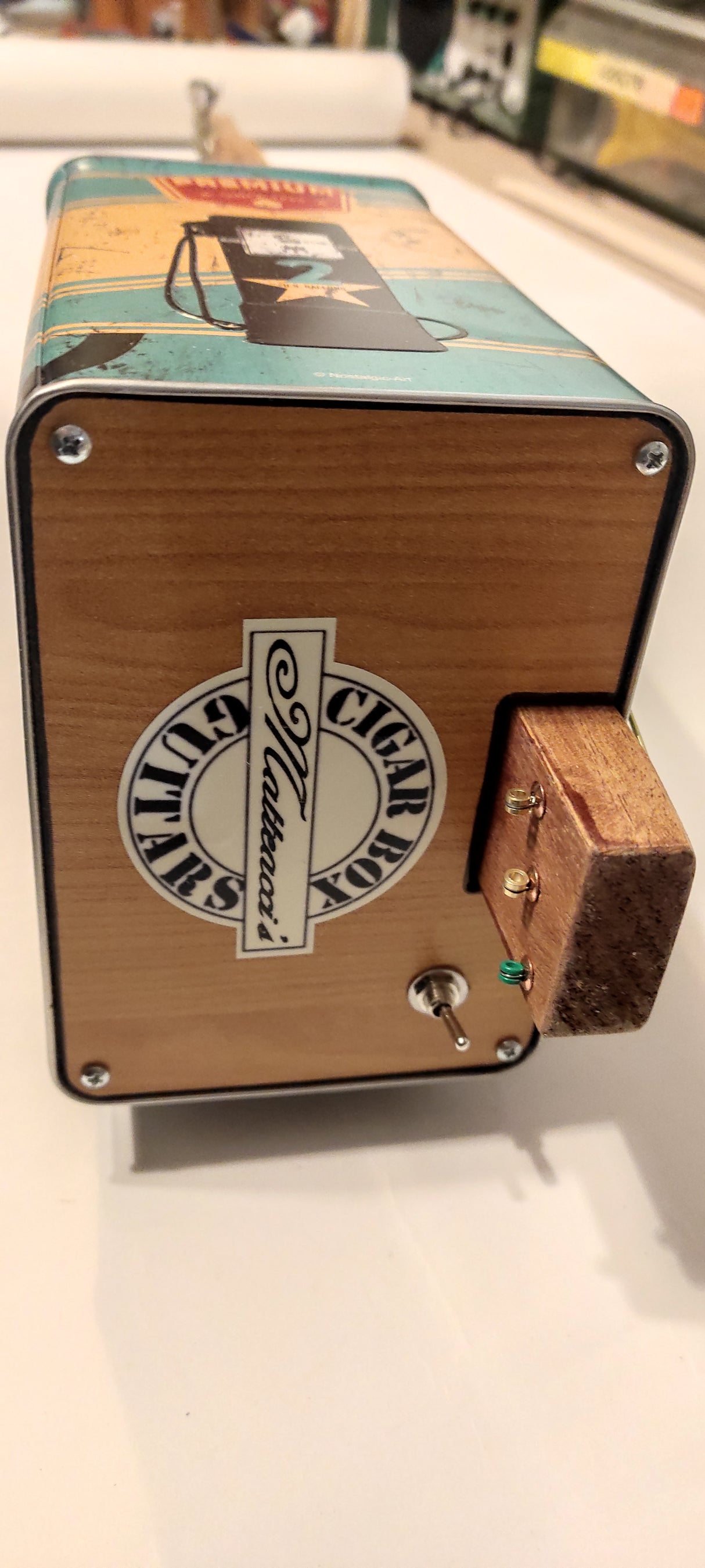 Gasoline 3tpv special manico largo cigar box guitar