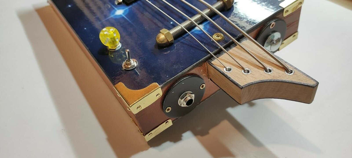 Star Bass mancino Cigar-Box-Bass by Robert Matteacci