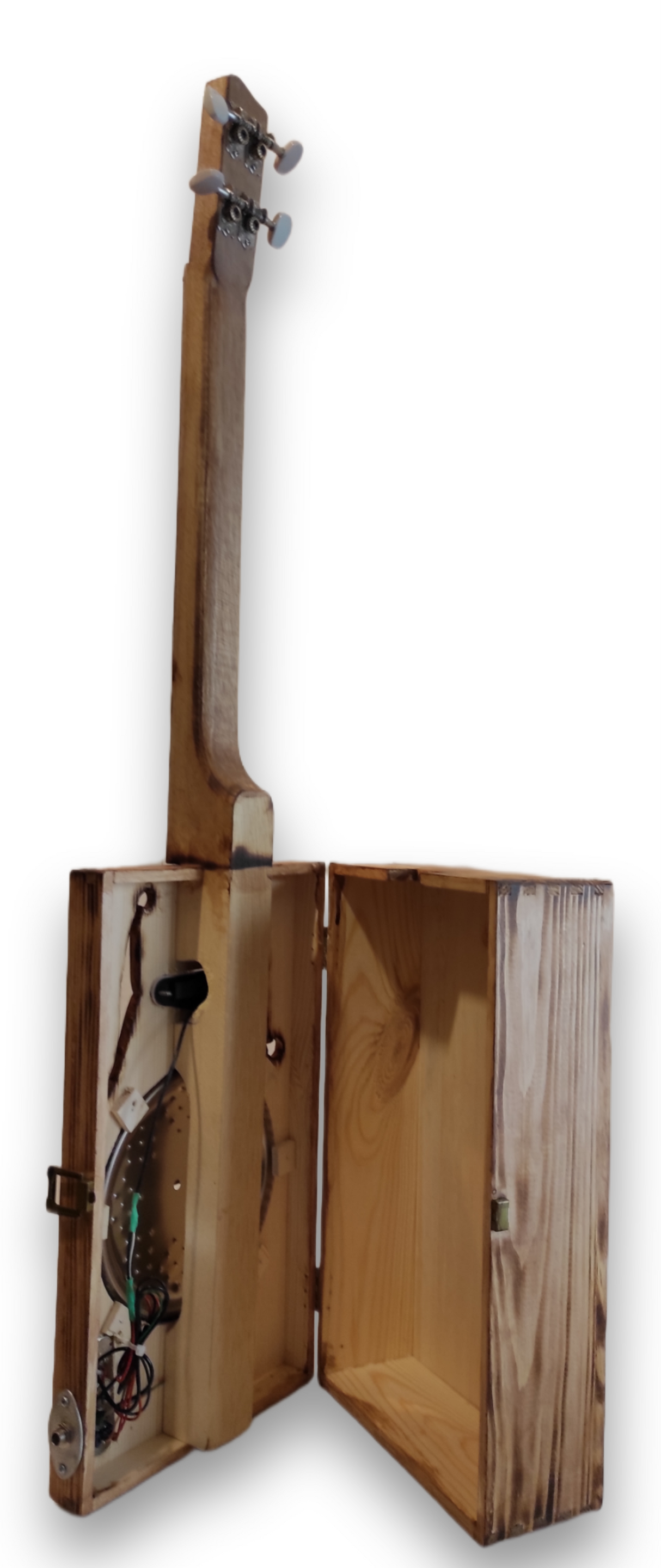 Matteacci's Wine Cigar Box Guitar 4 s. Resophonic