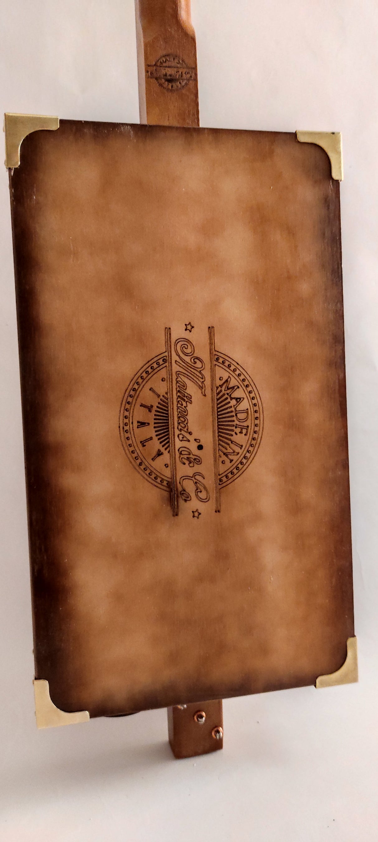 Blues Masters cigar box guitar 3tpv